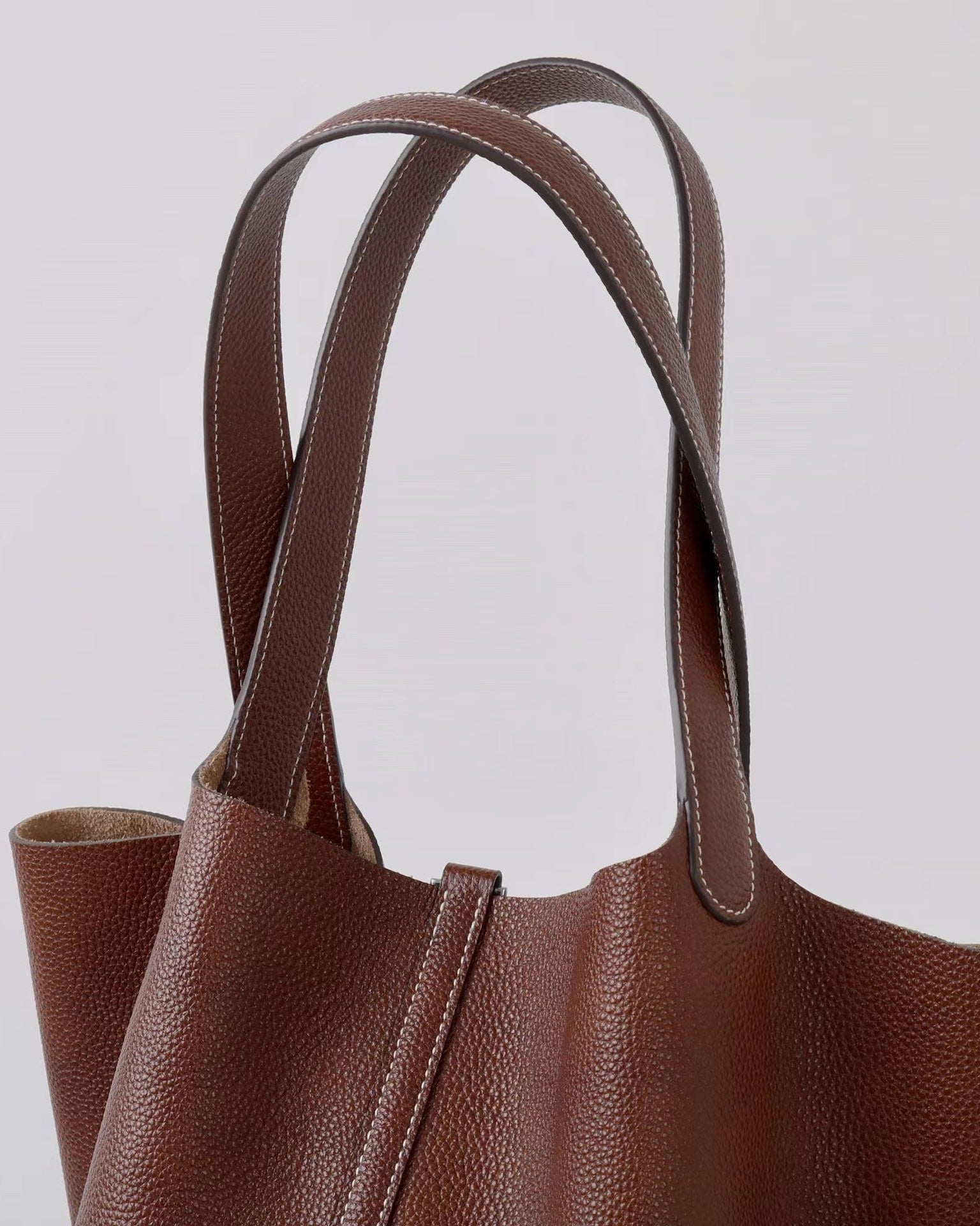 Venezia Bucket Tote